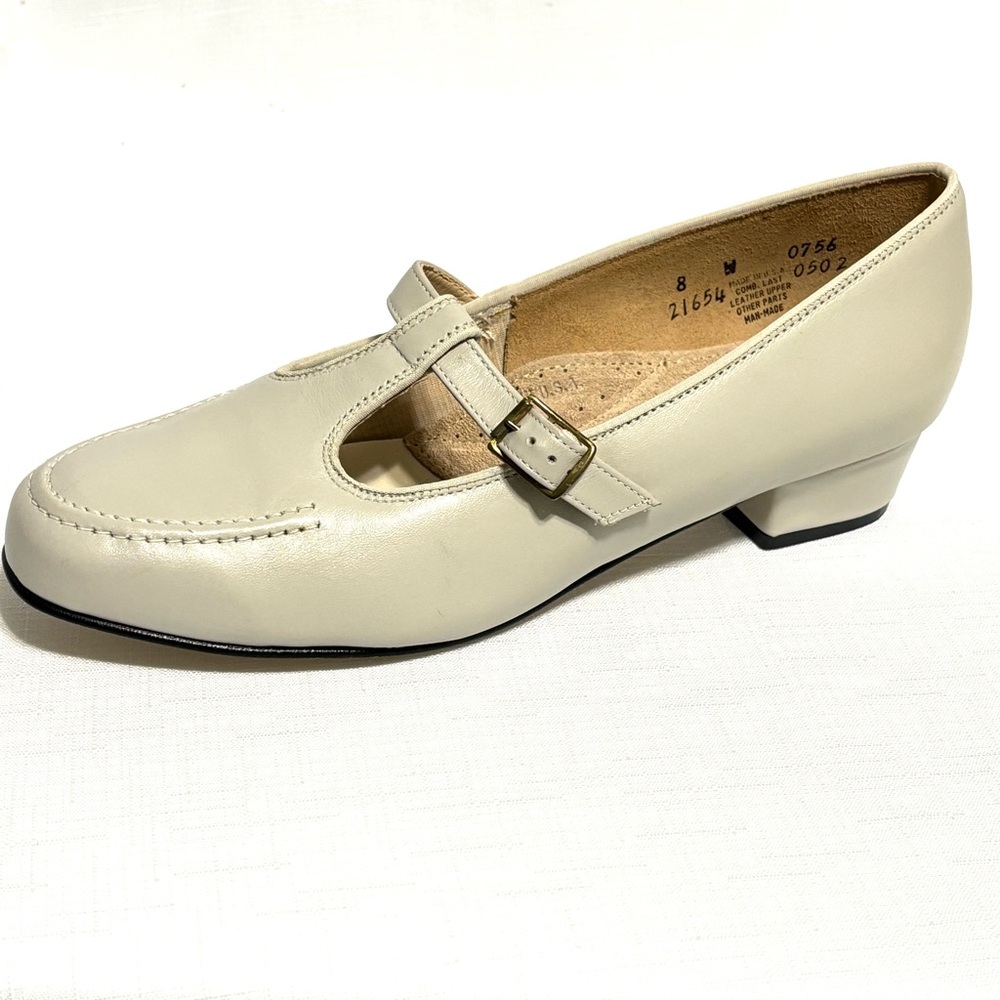 Footthrills Chic Rena Bone Leather Pumps for Women 8 W